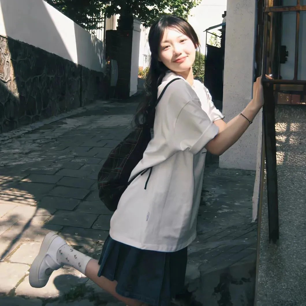 不是姐妹